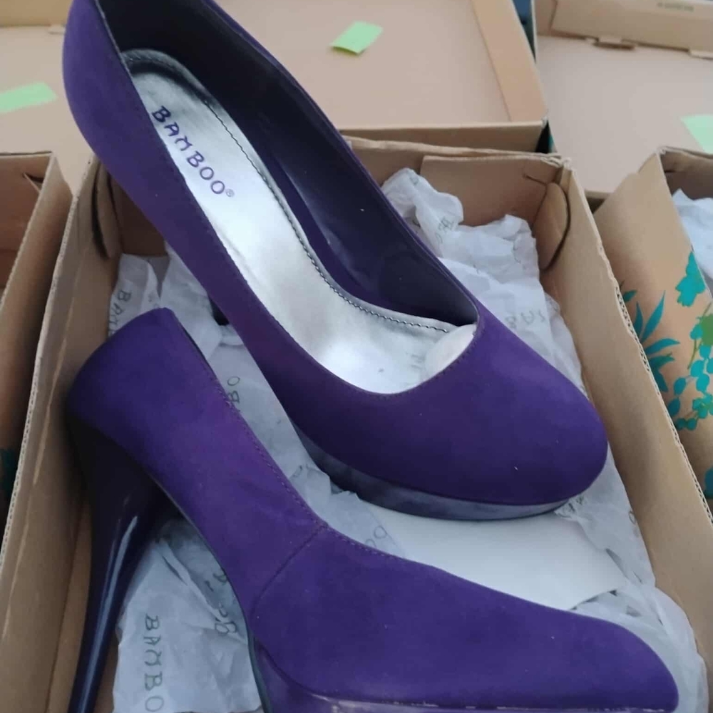 BAMBOO Women's Vibrant Purple Heels